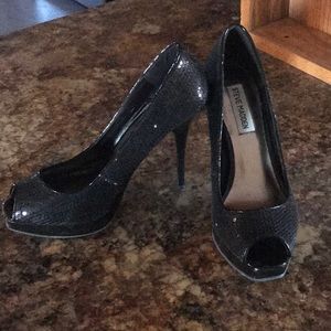 Steve Madden pumps